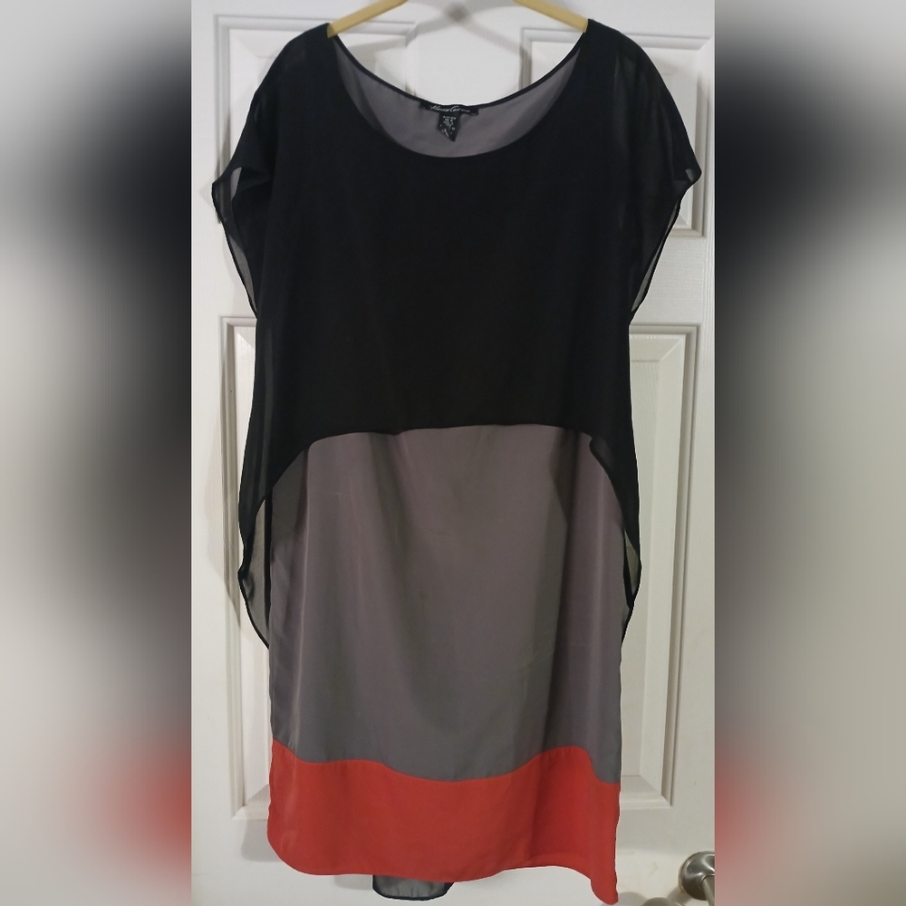 Kenneth Cole New York Cap Sleeve Grey/Black/Red, Knee Length Dress Size SP - Picture 2 of 4